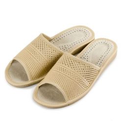 Lekkie kapcie klapki R.41 damskie do domu ażurowe, skórzane wnętrze KD-07-BG-41. Brązowe obuwie domowe w ażurowe wzory, z gumy, bez zapięcia. Za 23.37 zł.