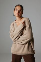 WEŁNIANY SWETER SANTE BEŻOWY One size - Flawless. Brązowe swetry Flawless, bez wzorów, z dzianiny, bez ramiączek. Za 799.00 zł.