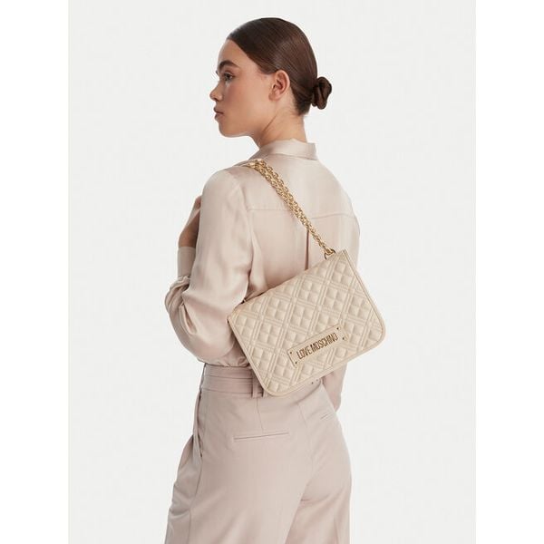 Torebka LOVE MOSCHINO. Torebki klasyczne Love Moschino, bez wzorów, bez dodatków. Za 549.00 zł.