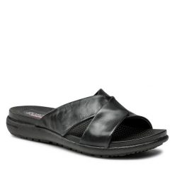 Klapki Go Soft. Czarne klapki GO SOFT, bez wzorów, bez obcasa. Za 149.99 zł.