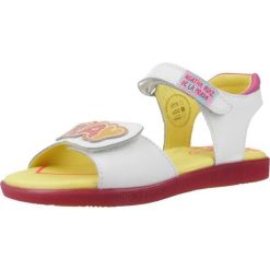 Sandały AGATHA RUIZ DE LA PRADA 242960A Biały. Białe sandały Agatha Ruiz de la Prada, bez wzorów, ze skóry, bez obcasa, bez zapięcia. Za 253.03 zł.