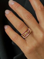 OR Carats Złoty pierścionek z kamieniami szlachetnymi rozmiar: 56. Czerwone pierścionki OR Carats, z rubinem, złote. Za 1,043.99 zł.