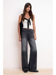 Trendyol Dżinsy - Comfort fit - w kolorze antracytowym rozmiar: 34. Czarne jeansy Trendyol, bez wzorów. Za 117.99 zł.