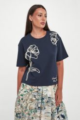 T-shirt damski Sala WEEKEND MAX MARA. T-shirty Weekend Max Mara, m, bez wzorów, bez kołnierzyka, bez ramiączek. Za 639.00 zł.