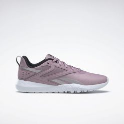 Buty treningowe damskie Reebok Flexagon Energy Tr 4. Białe obuwie sportowe Reebok, bez zapięcia, na fitness i siłownię. Za 142.00 zł.