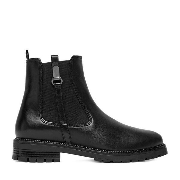 Botki Lasocki. Czarne botki Lasocki, bez wzorów, bez obcasa, na płaskiej podeszwie, bez zapięcia. Za 259.99 zł.