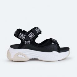 Sandały Munich Model Areia Kolor Czarny. Czarne sandały munich, bez wzorów, z materiału, sportowe, bez obcasa, bez zapięcia. Za 247.95 zł.