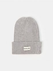 Prążkowana czapka beanie - szary. Szare czapki Sinsay, bez wzorów, prążkowane. Za 15.99 zł.