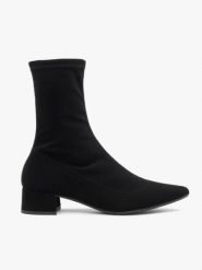 Czarne botki skarpetowe. Czarne botki Brawo sp. z o.o., bez wzorów, z nubiku, ze szpiczastym noskiem, za kostkę, bez obcasa, na obcasie, bez zapięcia. Za 399.99 zł.