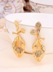 L'Atelier de Gaia Pozłacane kolczyki-wkrętki rozmiar: onesize. Żółte kolczyki L'Atelier de Gaia, pozłacane. Za 43.99 zł.