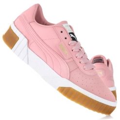 Buty damskie do chodznia Puma CALI EXOTIC BRIGHT. Czerwone obuwie sportowe Puma, z gumy, bez zapięcia. W wyprzedaży za 209.00 zł.