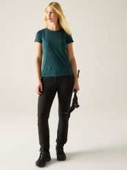 Regatta Spodnie trekkingowe "Mountain III" w kolorze czarnym rozmiar: 42. Czarne spodnie dresowe Regatta, bez wzorów. Za 212.30 zł.