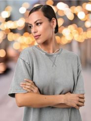 Bluza z krótkim rękawem - szary. Szare bluzy Sinsay, l, bez wzorów, z bawełny, bez kaptura. W wyprzedaży za 25.99 zł.