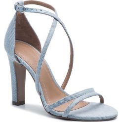 Sandały KAZAR - Freesia 37471-TK-10 Blue. Niebieskie sandały Kazar, bez wzorów, z materiału, eleganckie, bez obcasa, bez zapięcia. W wyprzedaży za 309.00 zł.