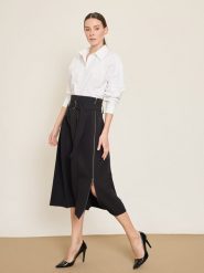 BGN Spódnica w kolorze czarnym rozmiar: 40. Czarne spódnice BGN, na co dzień, bez wzorów, z tkaniny, midi, proste. Za 143.99 zł.