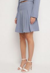 Niebieska Spódnica w Delikatne Paski o Rozkloszowanym Kroju z Plisami Redamara. Niebieskie spódnice Born2be, na co dzień, l, bez wzorów, eleganckie, mini, plisowane. Za 74.99 zł.