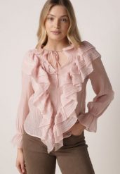 Różowa Bluzka z Lyocellem Ozdobiona Falbanami i Wiązaniem Esathra. Czerwone bluzki Born2be, l, w ażurowe wzory, z jeansu, eleganckie, bez kołnierzyka, bez ramiączek. Za 109.99 zł.