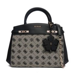 Torebka Guess. Czarne torebki klasyczne Guess, z aplikacjami, bez dodatków. Za 679.99 zł.