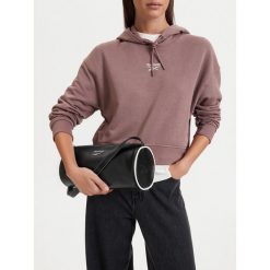 Torebka Reebok. Czarne torebki klasyczne Reebok, bez wzorów, bez dodatków. Za 129.99 zł.
