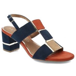 Granatowe Sandały Marco Tozzi Eleganckie Obuwie Damskie. Niebieskie sandały Marco Tozzi, bez wzorów, eleganckie, bez obcasa, na obcasie, bez zapięcia. Za 189.00 zł.