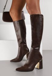 Brązowe Eleganckie Kozaki na Słupkowym Obcasie z Aplikacją i Noskiem w Szpic Noellame. Brązowe kozaki Renee, bez obcasa, na obcasie, bez zapięcia. Za 159.99 zł.