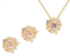 Kolczyki i naszyjnik z mosiądzu pozłacane z detalami z masy żywicznej - komplet - kwiaty. Naszyjniki Artelioni, pozłacane. Za 299.00 zł.