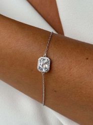 DI GIORGIO Srebrna bransoletka z cyrkoniami rozmiar: onesize. Szare bransoletki DI GIORGIO, z cyrkonią, srebrne. Za 104.89 zł.