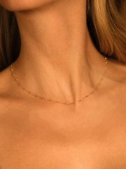 DIAMANTA Złoty naszyjnik z elementami ozdobnymi - dł. 43 cm rozmiar: onesize. Żółte naszyjniki DIAMANTA, złote. Za 1,652.99 zł.