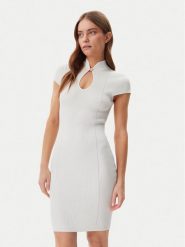 Guess Sukienka dzianinowa W5GK46 Z3L10 Écru Slim Fit. Sukienki Guess, l, z aplikacjami, z dzianiny, bez kołnierzyka, bez ramiączek. Za 282.00 zł.