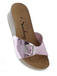 Sunbay Klapki w kolorze jasnoróżowym rozmiar: 38. Różowe klapki Sunbay, bez wzorów, z otwartym noskiem, bez obcasa, na koturnie. Za 104.64 zł.