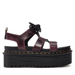 Sandały Dr. Martens. Czarne sandały Dr. Martens, bez wzorów, bez obcasa, na koturnie, bez zapięcia. Za 449.99 zł.