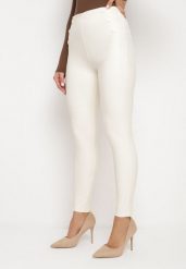 Białe Legginsy z Ekoskóry z Guzikami Wysokim Stanem i Gumką w Talii Sintheria. Białe legginsy Born2be, l, z aplikacjami, z jeansu, z podwyższonym stanem. Za 59.99 zł.