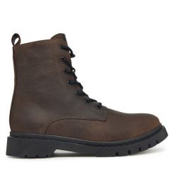 Botki Tamaris. Brązowe botki Tamaris, bez wzorów, bez obcasa, na płaskiej podeszwie, bez zapięcia. Za 529.99 zł.