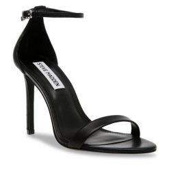 Sandały Steve Madden. Czarne sandały Steve Madden, bez wzorów, bez obcasa, na szpilce, bez zapięcia. Za 259.99 zł.
