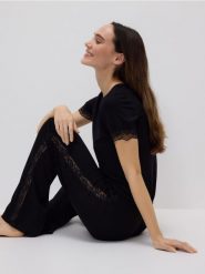 Dwuczęściowa piżama z wiskozą - czarny. Czarne piżamy Reserved, bez wzorów, z wiskozy, bez ramiączek. Za 129.99 zł.