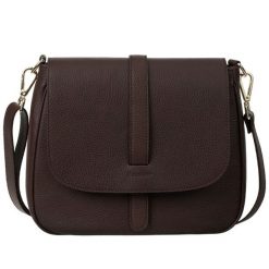 Torebka skórzana Canaletto – elegancja i funkcjonalność na co dzień TD601s255. Brązowe torebki klasyczne bez wzorów, ze skóry, bez dodatków. Za 344.00 zł.