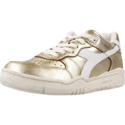 Buty DIADORA HERITAGE METAL WN Złoty. Żółte trekkingi Diadora, ze skóry, trekkingowe. Za 796.99 zł.