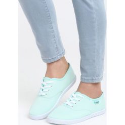Miętowe Tenisówki This Place. Zielone trampki Born2be, bez wzorów, bez zapięcia. Za 29.99 zł.