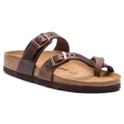 Japonki Birkenstock. Brązowe klapki Birkenstock, bez wzorów, bez obcasa. Za 539.99 zł.