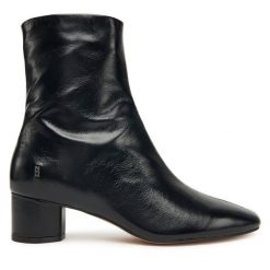 Botki Nokwol. Czarne botki Nokwol, bez wzorów, bez obcasa, na słupku, bez zapięcia. Za 749.99 zł.