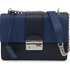 Prada Listonoszka 1BD034_2BA7F. Torebki klasyczne Prada, bez wzorów, z materiału, na ramię, bez dodatków. Za 2,807.00 zł.