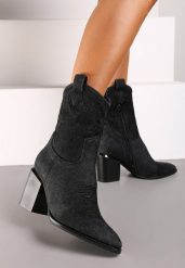 Czarne Botki Typu Kowbojki na Słupku z Przeszywanymi Detalami Laorielle. Czarne botki Renee, bez wzorów, z jeansu, bez obcasa, na obcasie, bez zapięcia. Za 149.99 zł.