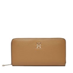 Duży Portfel Damski Tommy Hilfiger. Brązowe portfele TOMMY HILFIGER, bez wzorów. Za 209.99 zł.