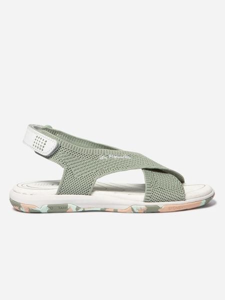 Sandały damskie TBS Jazzfit. Zielone sandały Tbs, bez wzorów, z materiału, bez obcasa, bez zapięcia. Za 298.00 zł.