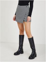 Orsay Szorty w kolorze czarno-białym rozmiar: L. Szare szorty Orsay, bez wzorów, z podwyższonym stanem. Za 52.42 zł.