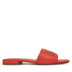 Klapki Guess. Pomarańczowe klapki Guess, z aplikacjami, bez obcasa. Za 329.99 zł.