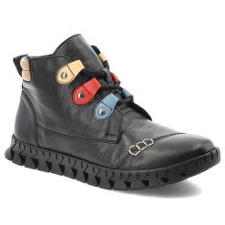 Czarne Botki Armodo Skórzane Buty Damskie. Czarne botki Armodo, bez wzorów, ze skóry, bez obcasa, bez zapięcia. Za 339.99 zł.