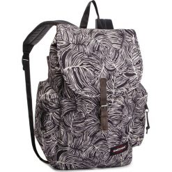 Plecak EASTPAK - Austin EK47B Brize Dark 80V. Białe plecaki Eastpak, bez wzorów, z materiału. W wyprzedaży za 189.00 zł.