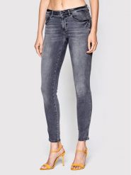 Guess Jeansy W2YAJ2 D4PZ2 Szary Skinny Fit. Szare jeansy Guess, z aplikacjami. Za 479.99 zł.