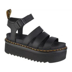 Sandały Dr. Martens Blaire Quad DM27296001 czarne. Czarne sandały bez wzorów, z materiału, bez obcasa, na platformie, bez zapięcia. Za 762.61 zł.